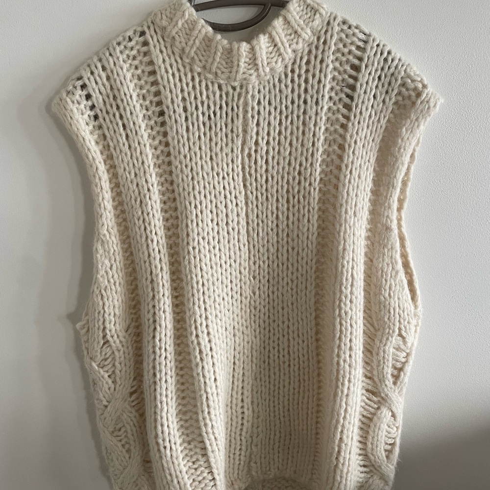 Zara slouchy pullover knit vest